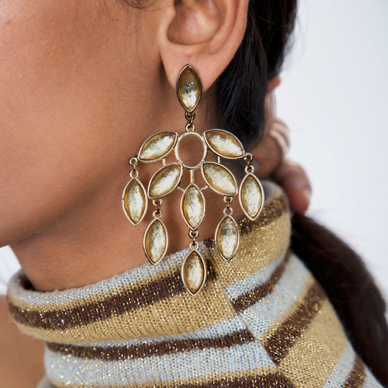 '70s A Covetable Pair Of Articulated Drop Earrings