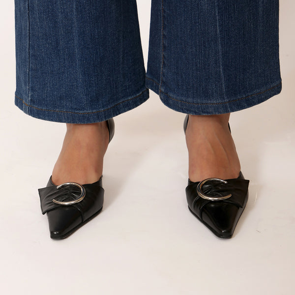 Buy Vintage Leather Moon Buckle Medium Kitten Heels Shoe on Bodements 
