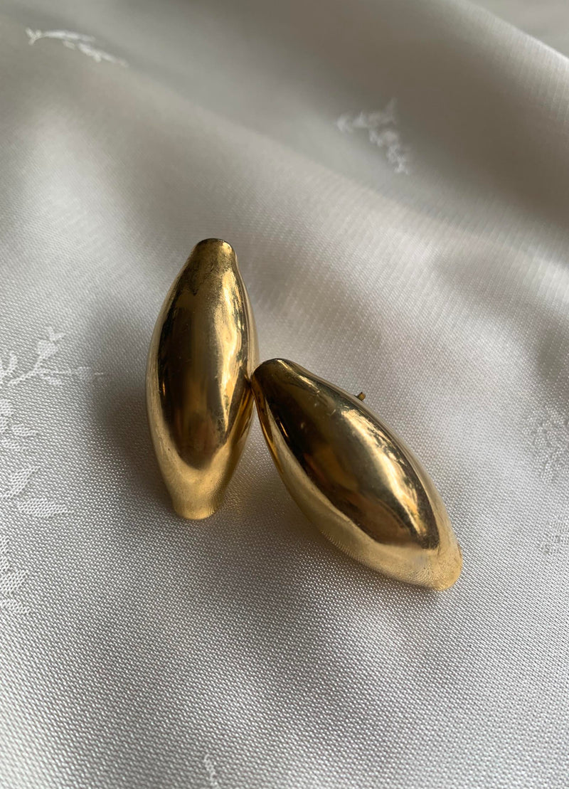 Vintage Gold Solid Oval Earrings